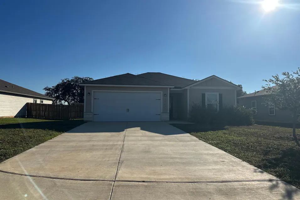 16033 Imes Way Lytle, TX 78052, Atascosa County