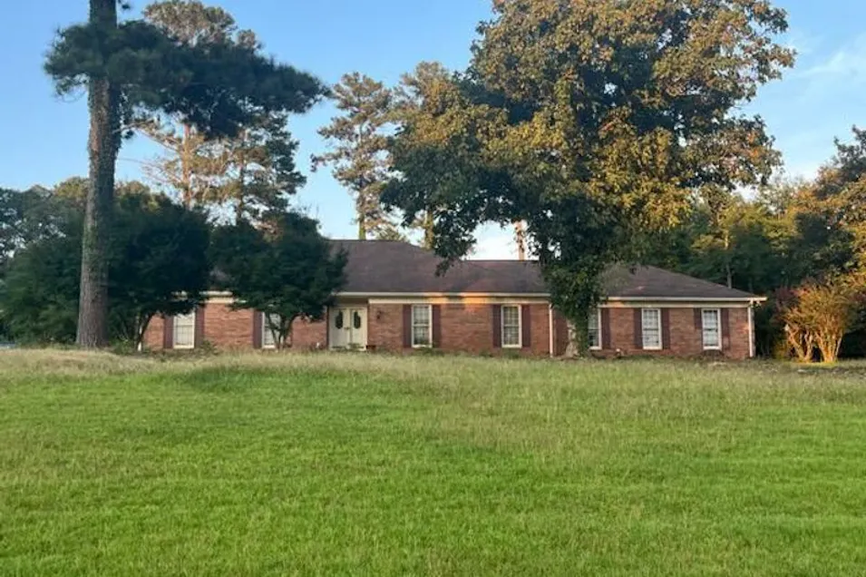 100 Winterthur Ct Fayetteville, GA 30214, Fayette County