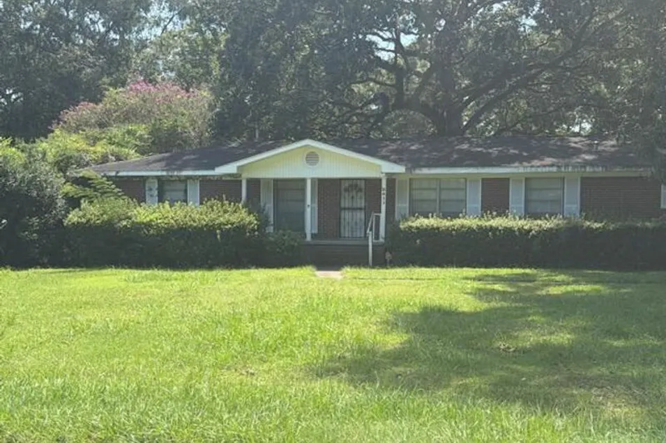 2412 N Vaughan Drive Mobile, AL 36605, Mobile County
