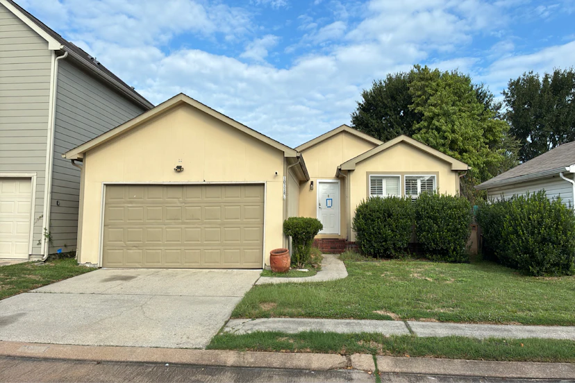 10118 Berrypatch Lane