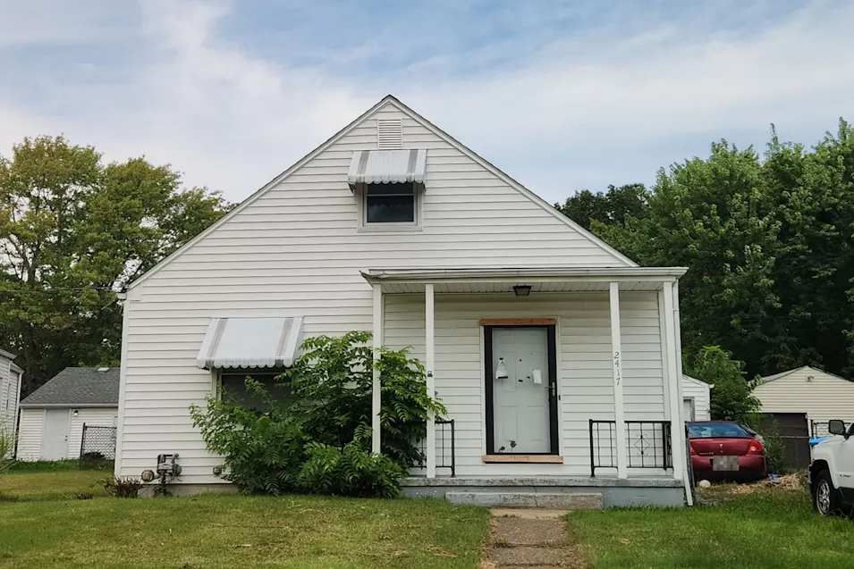 2417 E 37th St Lorain, OH 44055, Lorain County