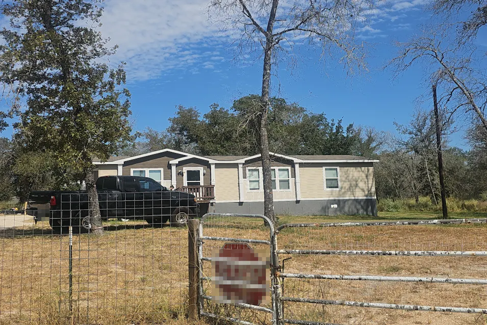 4011 Native Oak Dr Elmendorf, TX 78112, Bexar County