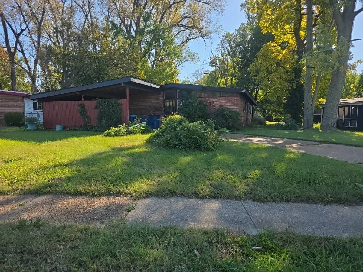 Evergreen Blvd, Saint Louis, MO 63134