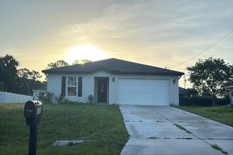 4105 NE 23rd Pl Cape Coral, FL 33909, Lee County