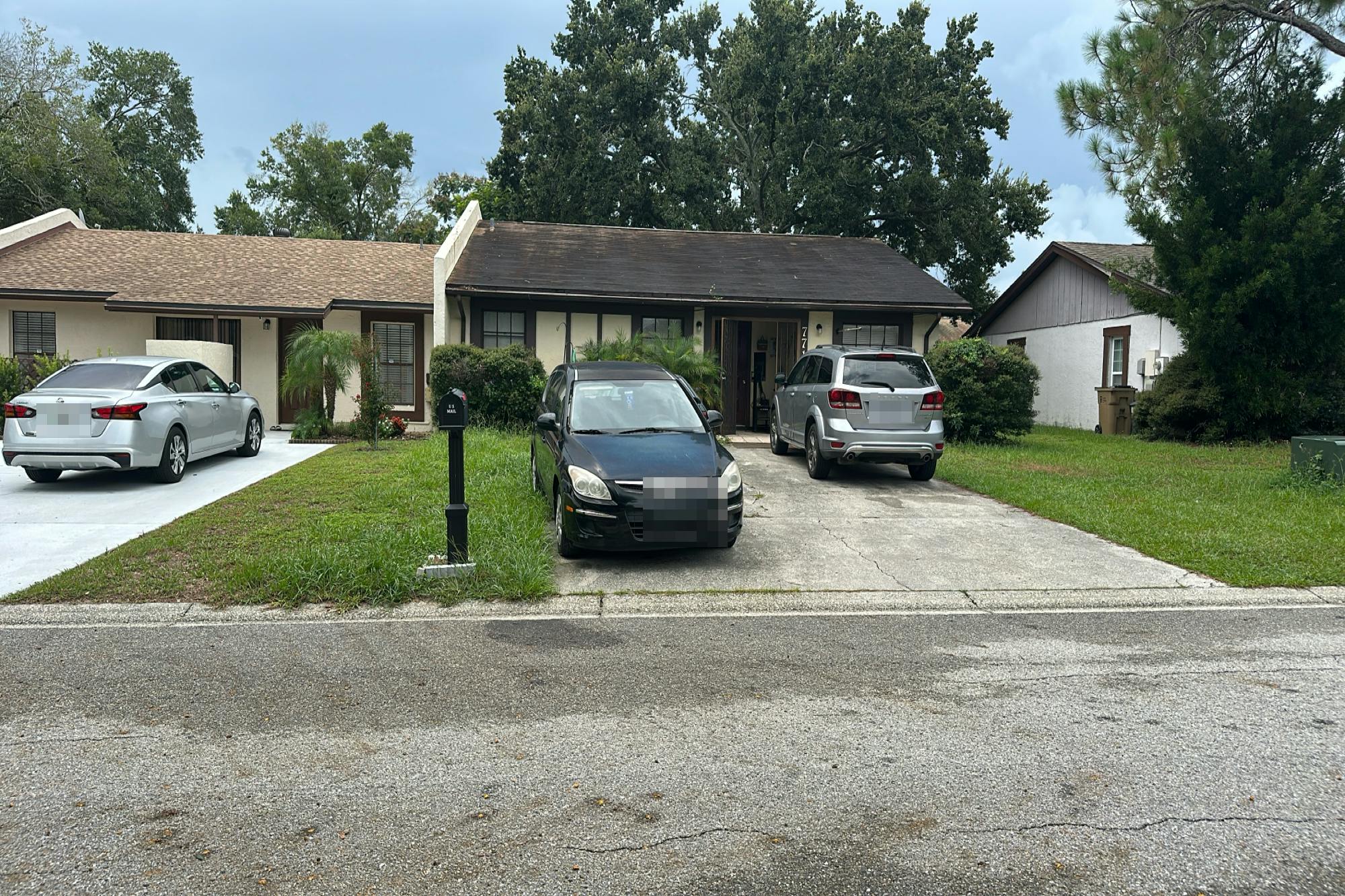 Glades Ct, Temple Terrace, FL 33637
