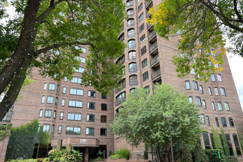 1201 Yale Place #1211