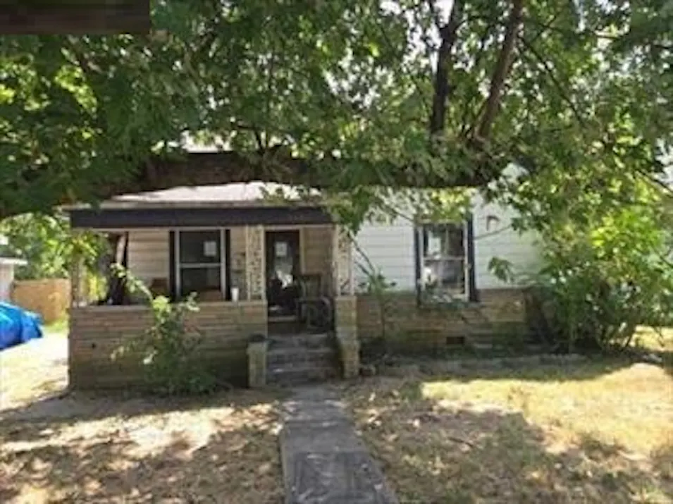 1636 W Atlantic St Springfield, MO 65803, Greene County