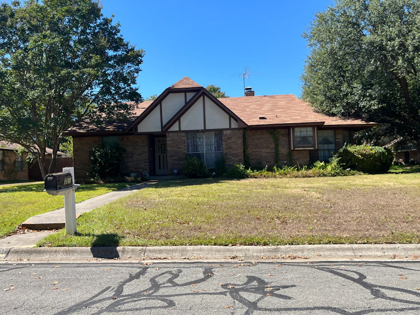 2321n Lake Trl