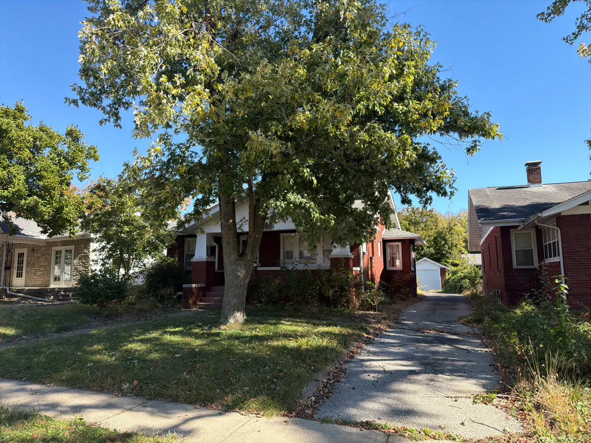 Dennis Ave, Decatur, IL 62522 #1