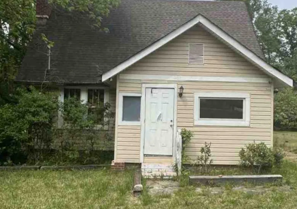 530 Elmwood Road NW Atlanta, GA 30318, Fulton County