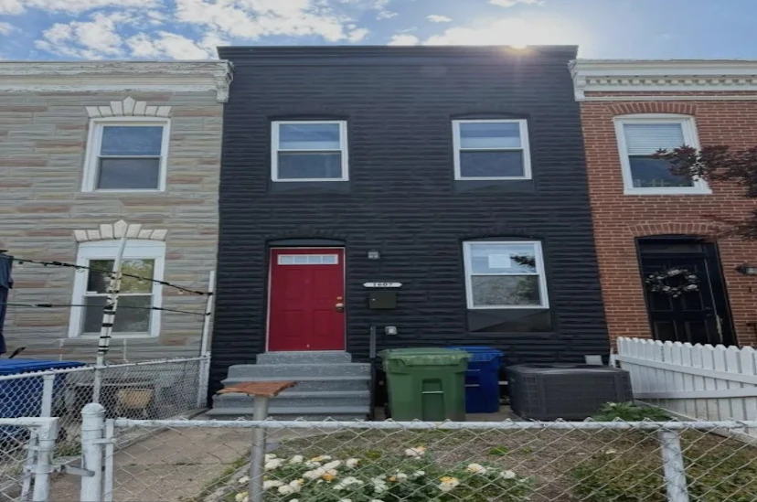 1607 Race St