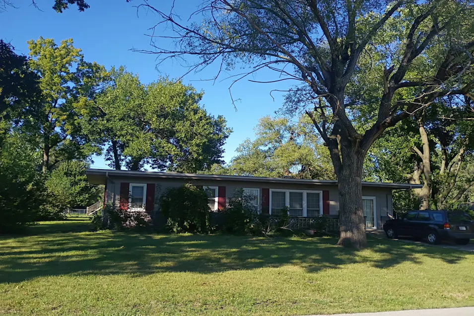 304 Southeast 15th Street Oak Grove, MO 64075, Jackson County