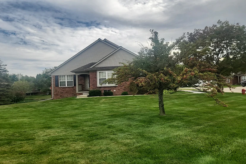 5521 Victory Cir