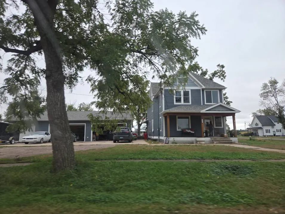 420 7th St Hudson, SD 57034, Lincoln County