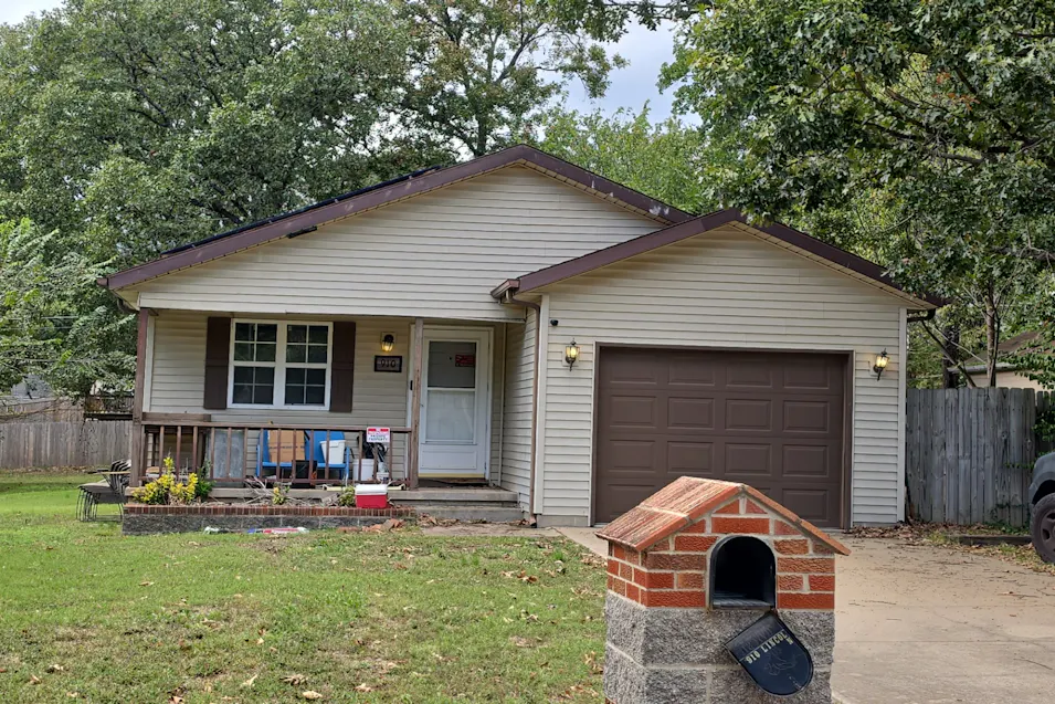 910 N Lincoln St Carterville, MO 64835, Jasper County