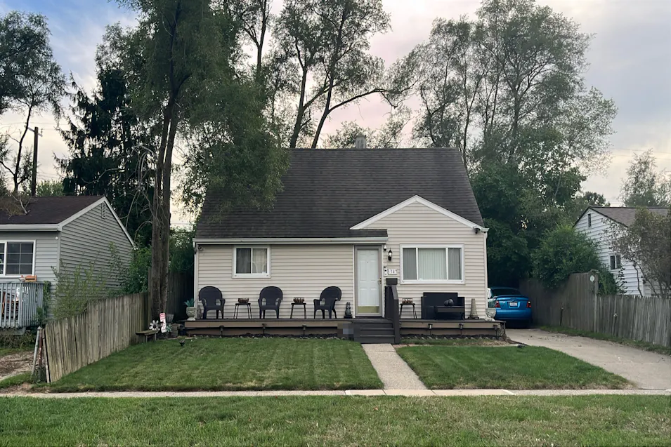 1347 Hunter Ave Ypsilanti, MI 48198, Washtenaw County