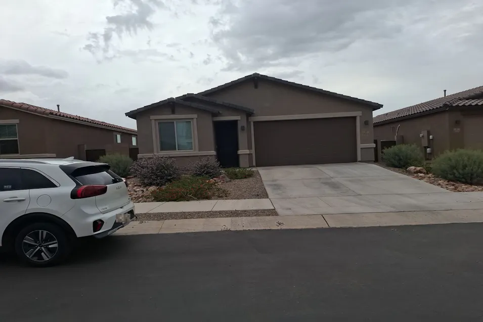 6642 W Island Creek Ln Tucson, AZ 85757, Pima County