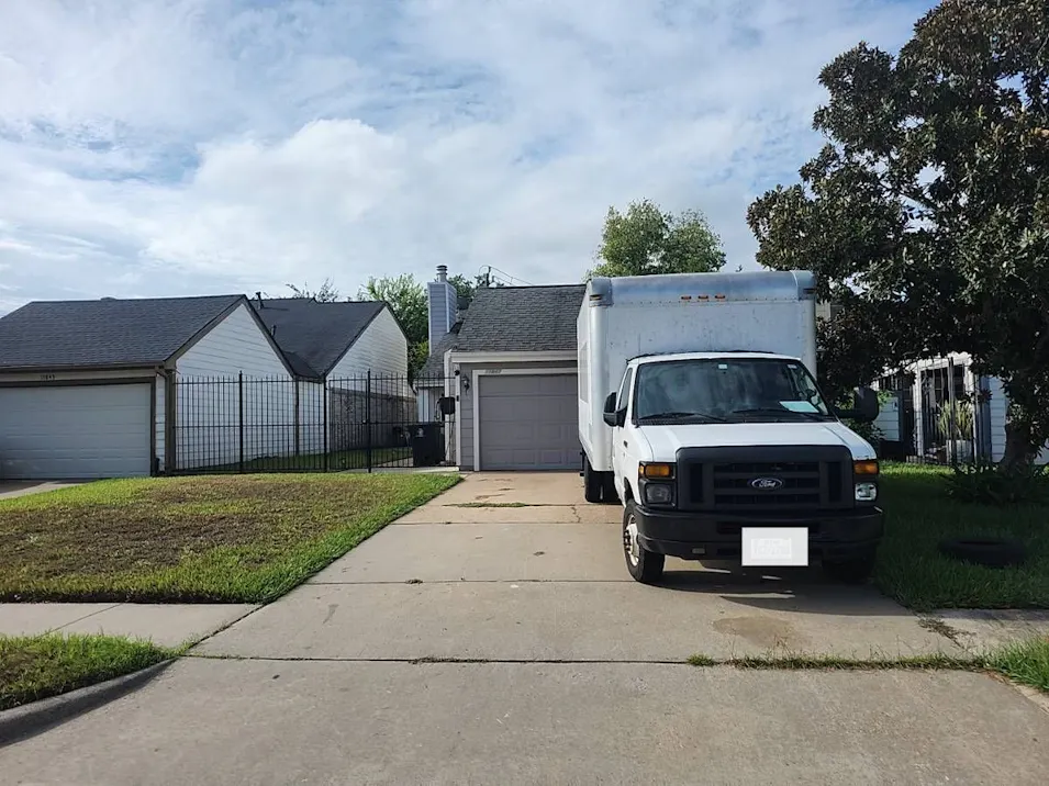 11847 Plumbrook Dr Houston, TX 77099, Harris County