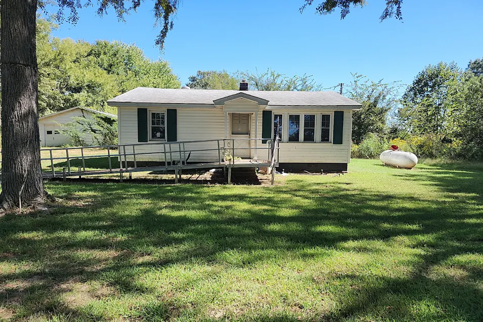 26 County Rd 355 Piggott, AR 72454, Clay County
