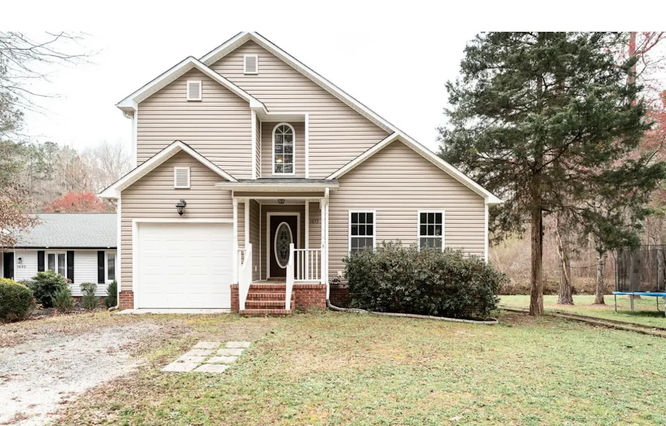 1633 Stonegate N Sanford, NC 27332, Lee County
