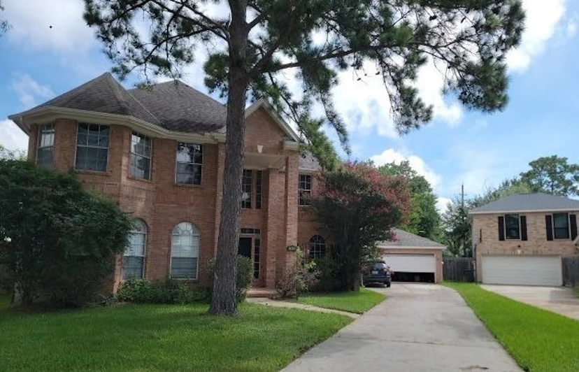 17422 Apache Hills Dr