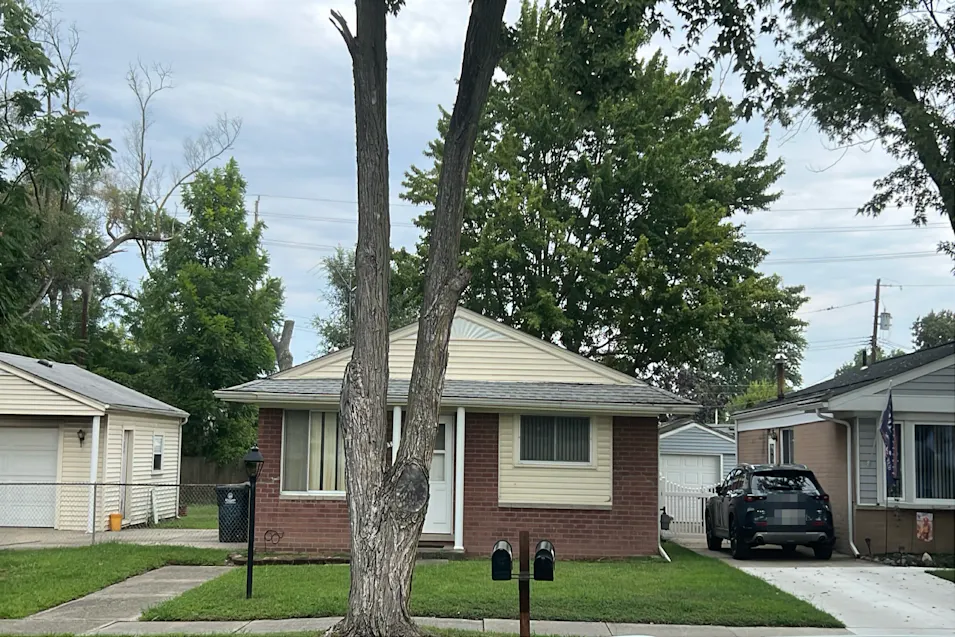 33464 Beechnut St Westland, MI 48186, Wayne County