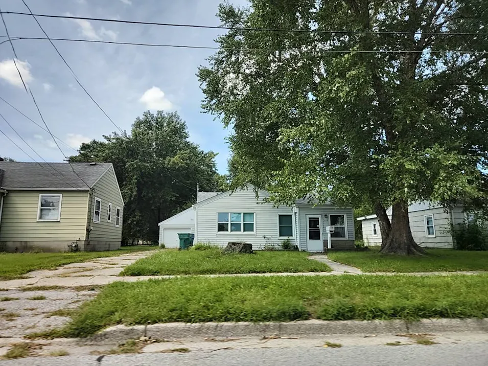 7212 Chestnut Ave Hammond, IN 46324-2430, Lake County