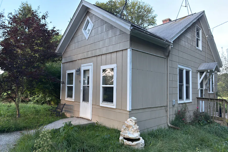 38983 County Road 215 Bangor, MI 49013, Van Buren County