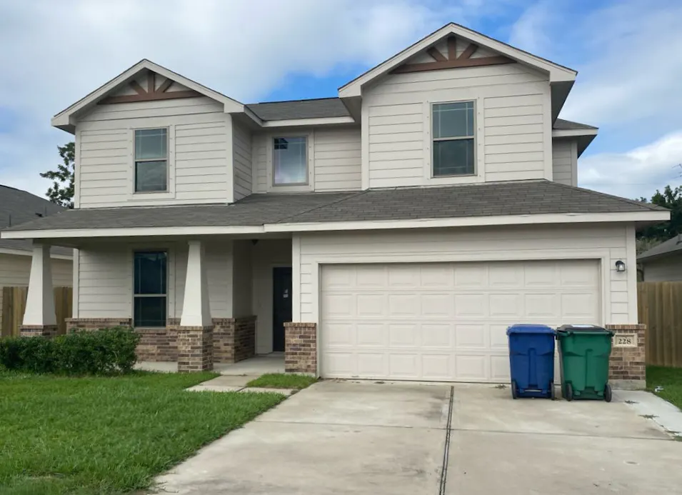 228 Bryan Way Angleton, TX 77515, Brazoria County