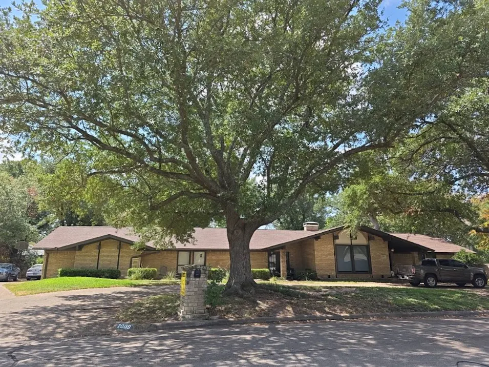 2009 Glenwood Circle Corsicana, TX 75110, Navarro County