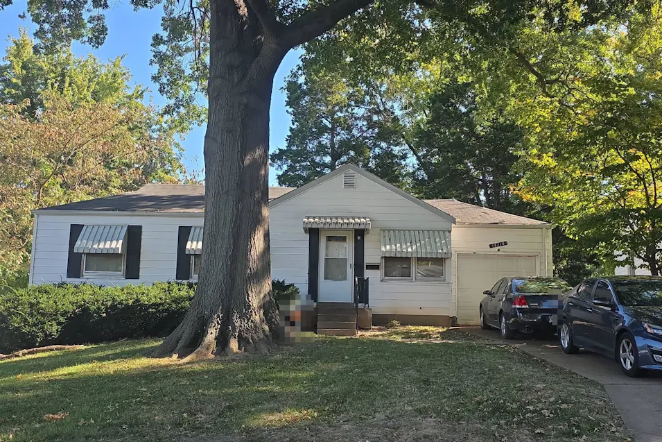10216 Tappan Dr Saint Louis, MO 63137, St. Louis County