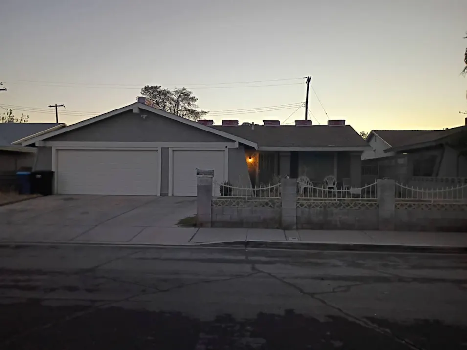 2479 Pine Creek Rd Las Vegas, NV 89115, Clark County