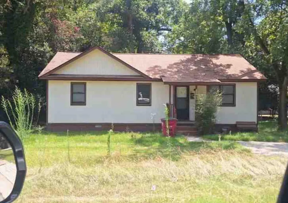 3724 Log Cabin Dr Macon, GA 31204, Bibb County