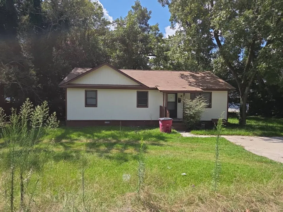 3724 Log Cabin Dr Macon, GA 31204, Bibb County