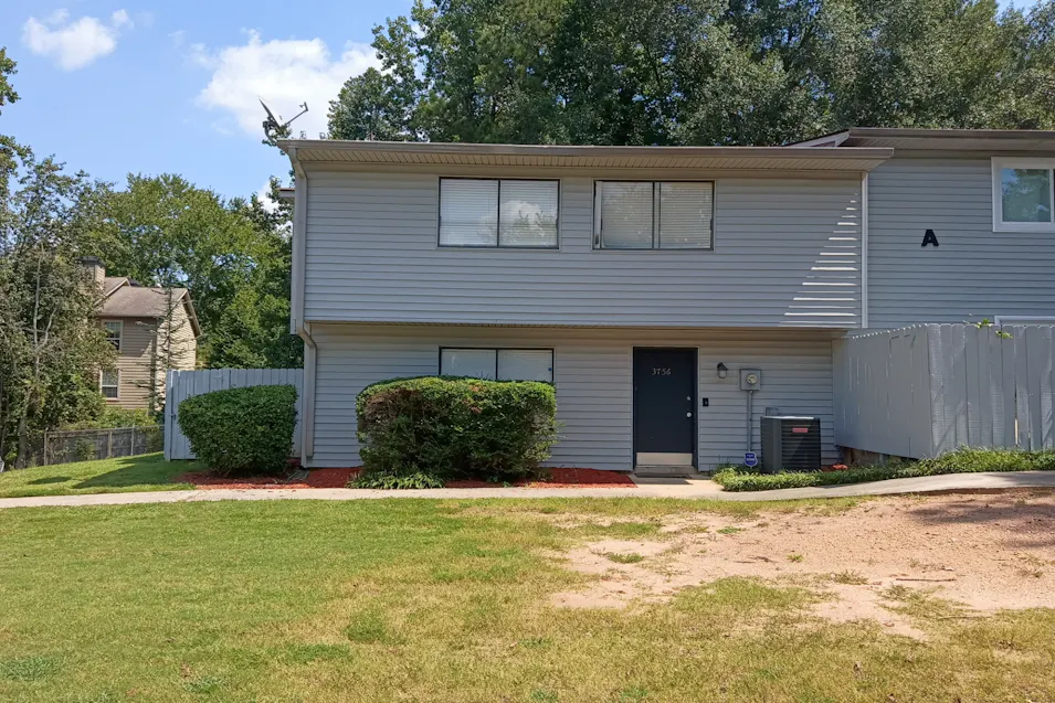 3756 Mulkey Cir SW Marietta, GA 30008, Cobb County