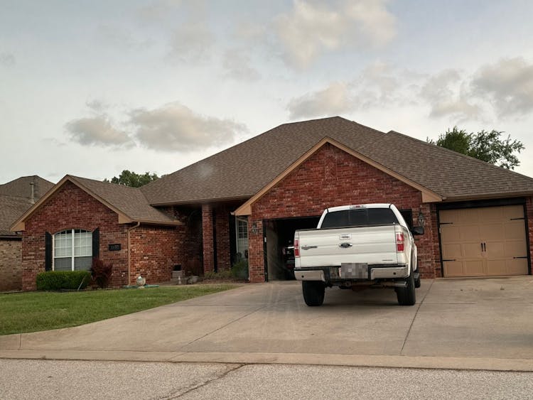 1632 SW 129th St. Oklahoma City, OK 73170, Cleveland County