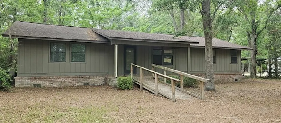 19076 NE Oak Hill Dr Blountstown, FL 32424, Calhoun County