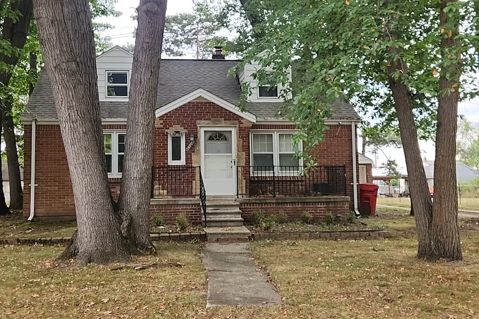 20705 Westhampton Ave Southfield, MI 48075, Oakland County