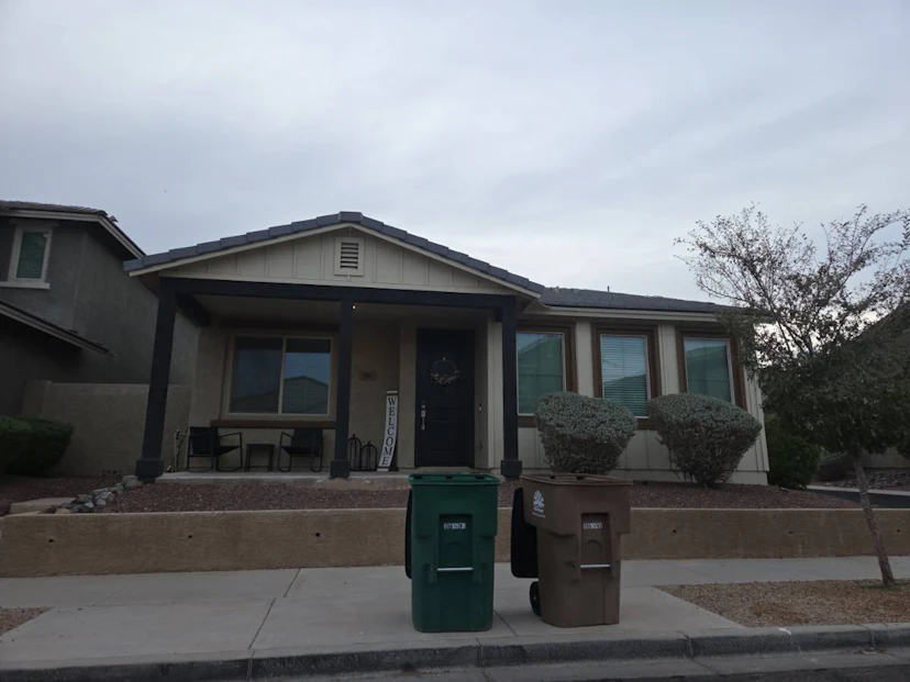 886 S. 151st Lane