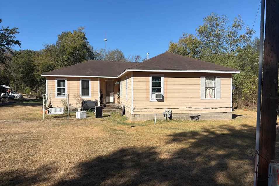 607 S. 4th St. McGehee, AR 71654, Desha County