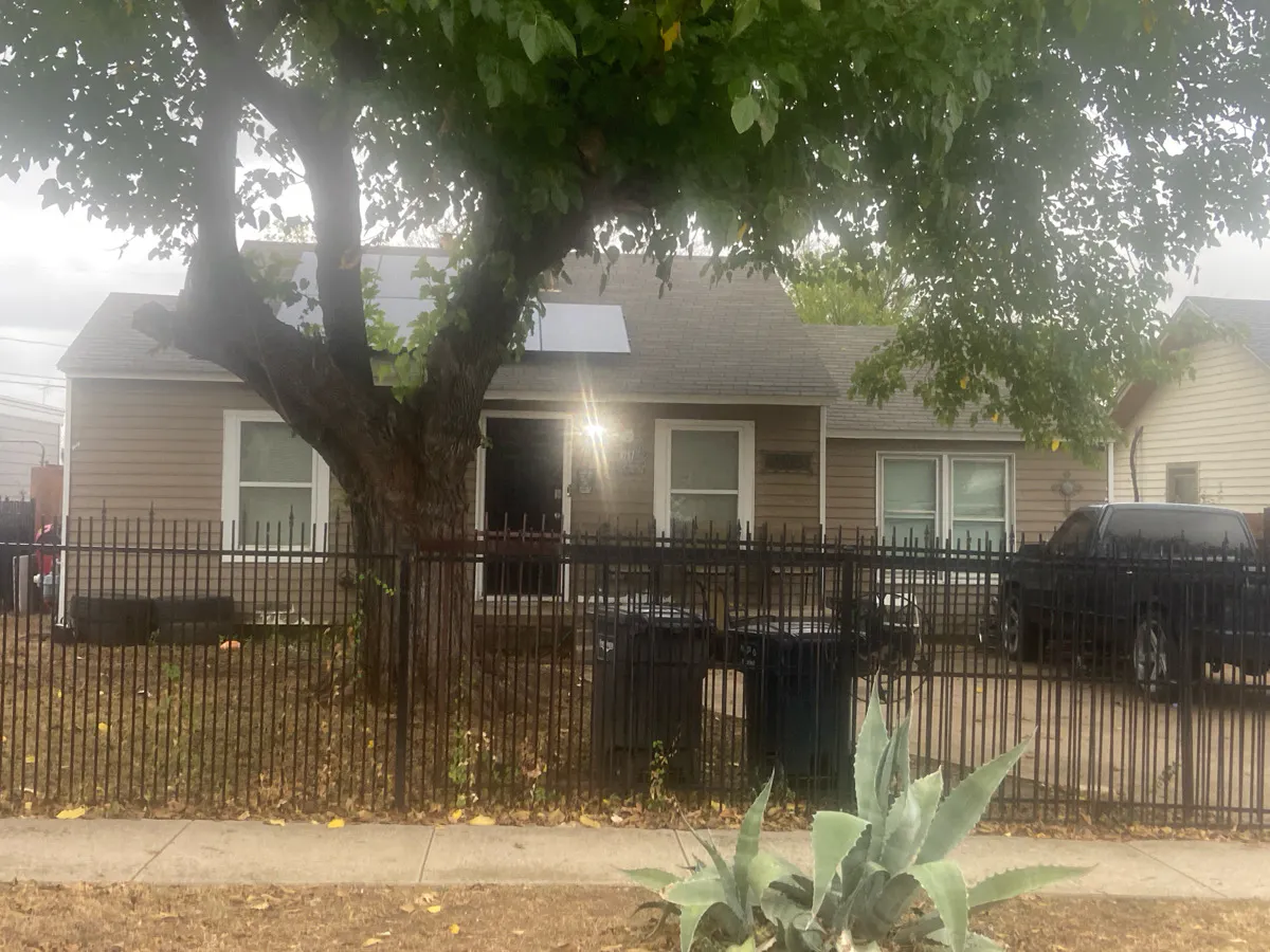 Runnels St, Fort Worth, TX 76106