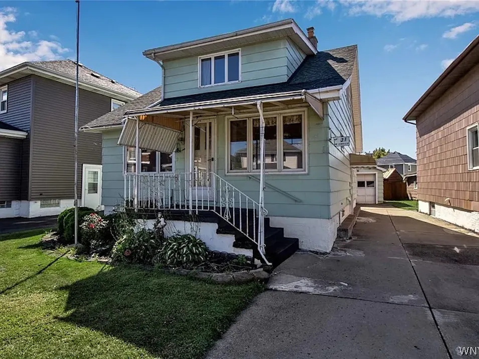 31 Jackson Ave Lackawanna, NY 14218, Erie County