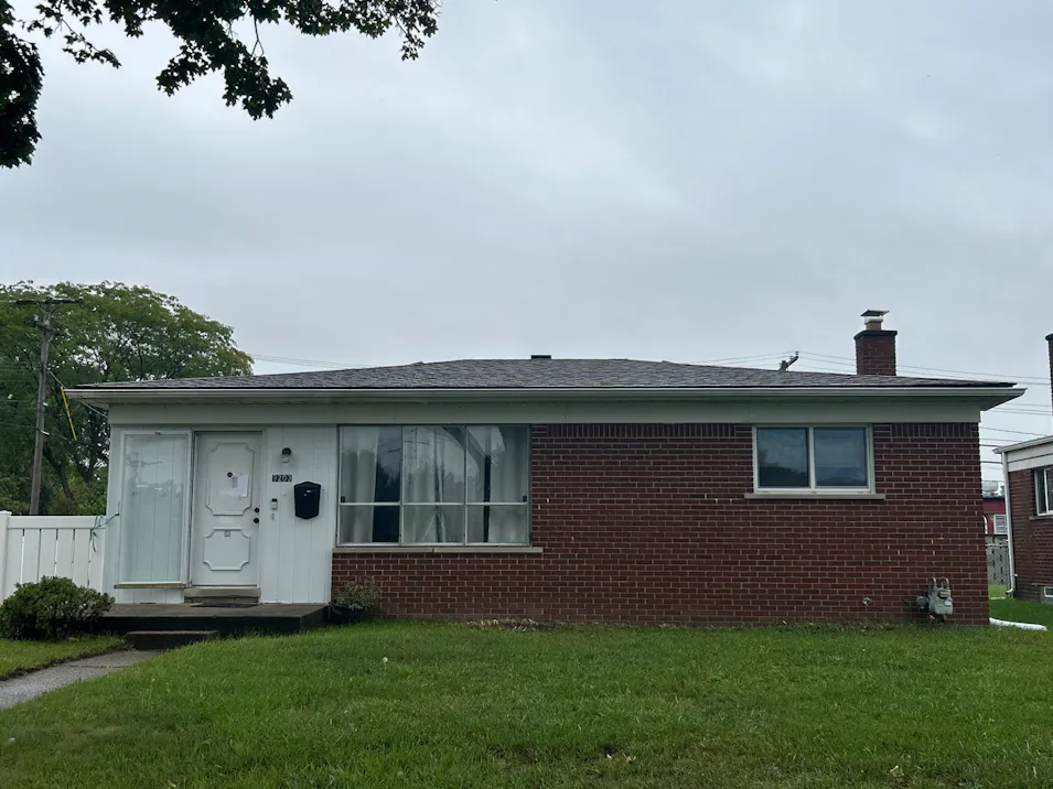 9203 Hanley St Taylor, MI 48180, Wayne County