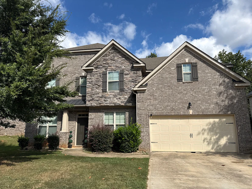 3241 Alhambra Cir