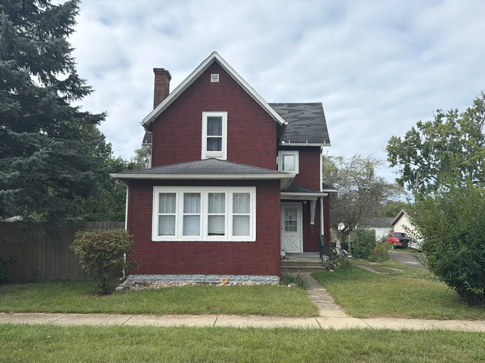 1215 Columbian Ave Elkhart, IN 46514-3349, Elkhart County