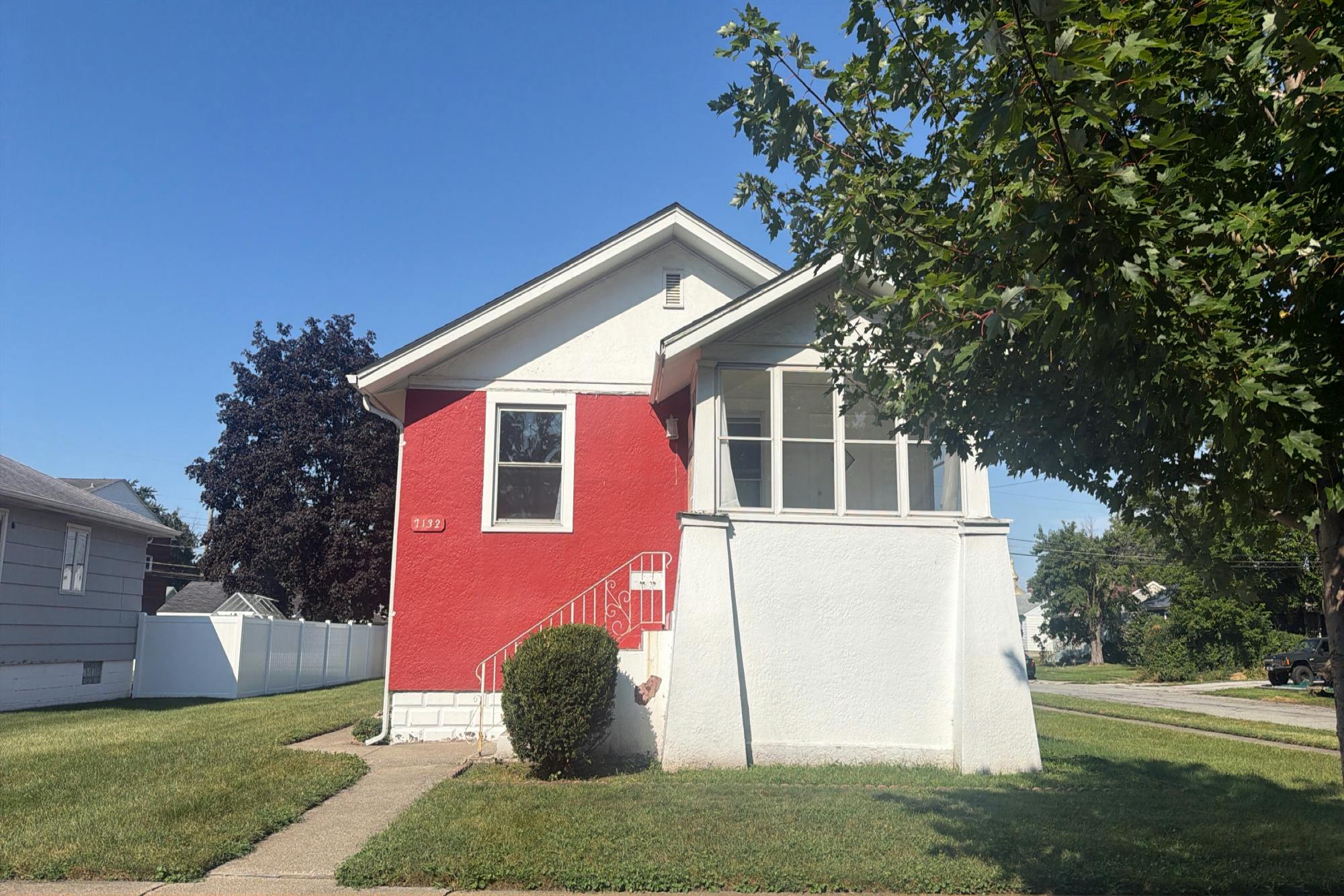 Chestnut Ave, Hammond, IN 46324