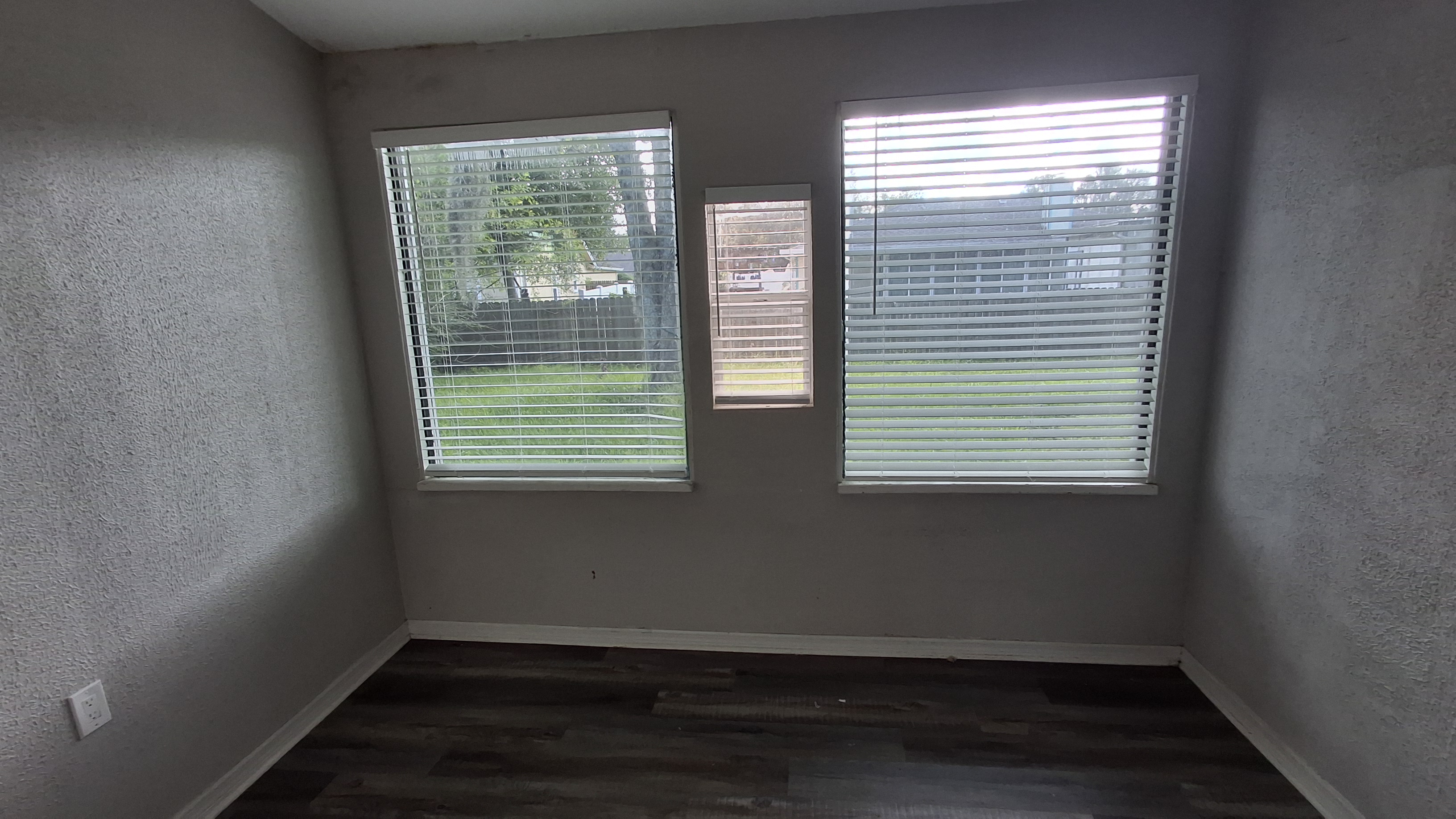 1809 Farm Way photo 6