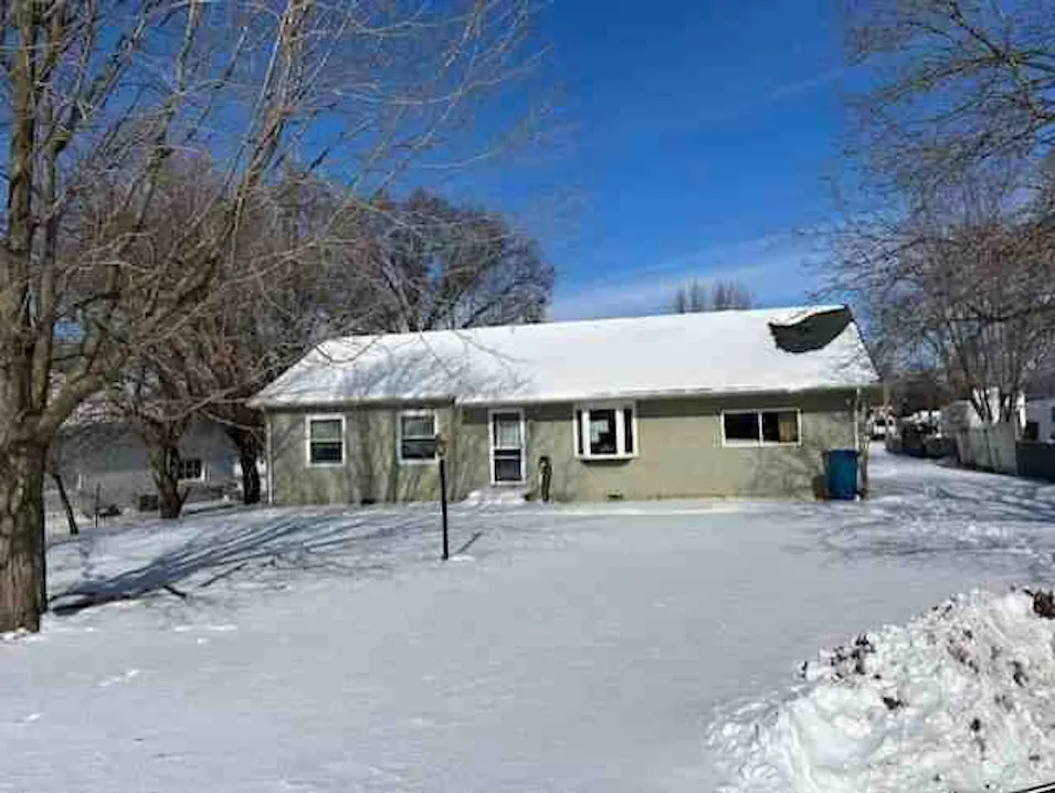 712 E McCracken Ave Hoopeston, IL 60942, Vermilion County