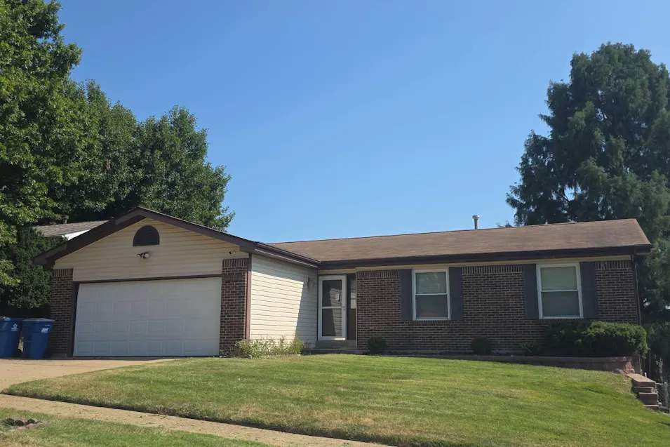 12118 Beckford Estates Dr Maryland Heights, MO 63043, St. Louis County
