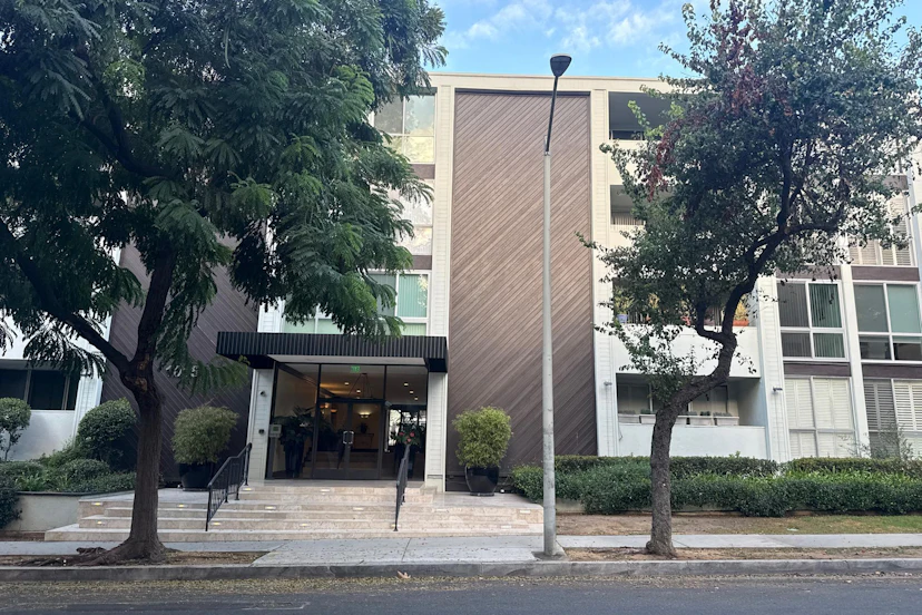 1015 N Kings Rd Apartment 110